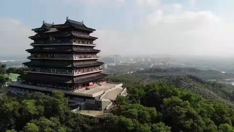 云雾中的儋阳楼