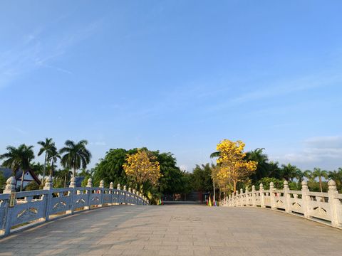 济群桥
